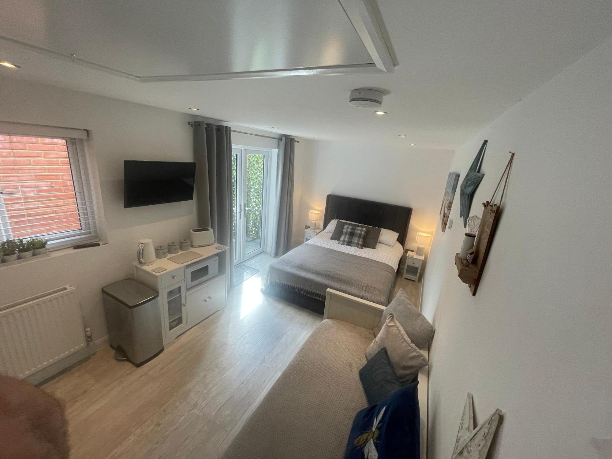 Modern Stylish Studio Flat Near Leigh On Sea. Hadleigh  Exteriör bild